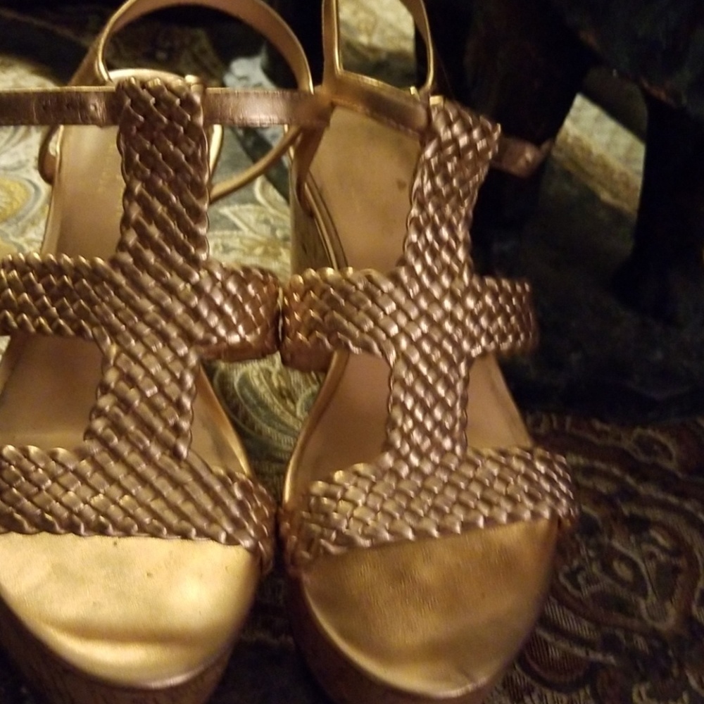 Kate Spade platform sandles - Picture 3 of 4